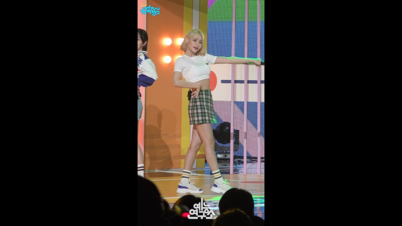 [예능연구소 직캠] 에이오에이 빙글뱅글 유나 Focused @쇼!음악중심_20180602 Bingle Bangle AOA YUNA