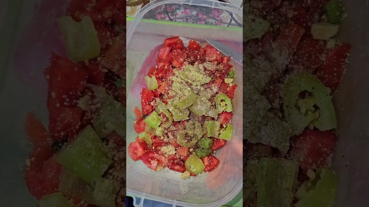 صنيه فراخ وبسله وملوخيه وارز بشعريه وفراخ محمره