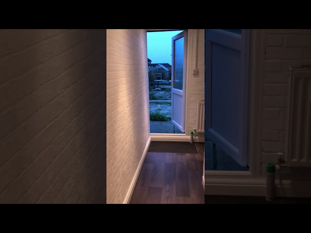 Video 1: Private entrance to studio flat