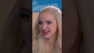 Mal, Queen Of Multitasking... Sort Of And It Is Thursday Descendants2