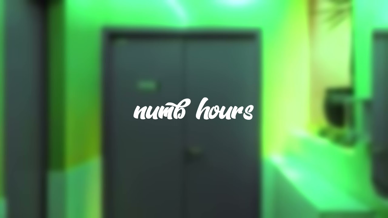 goosebumps - Travis Scott, but you're in a bathroom at a party