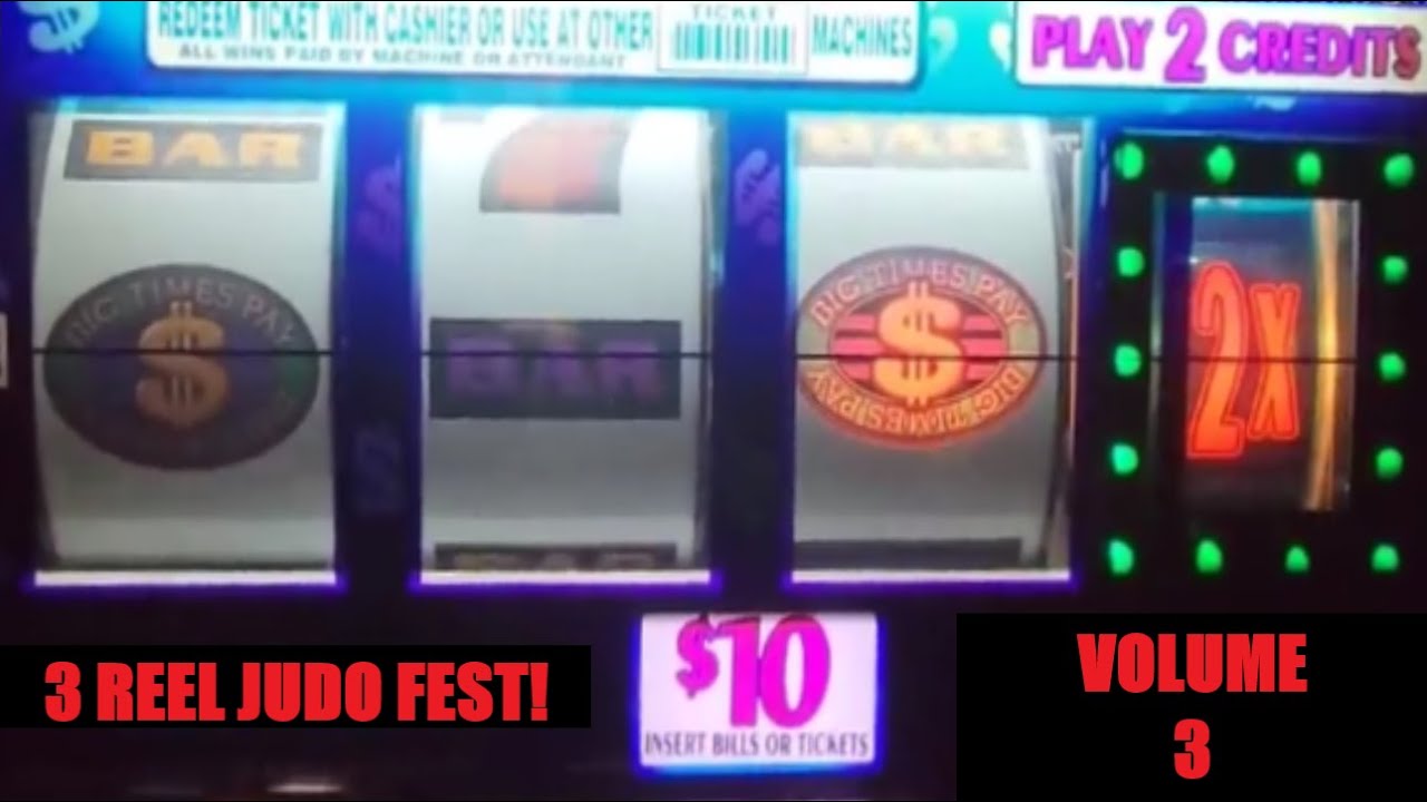 Безумие трёх барабанов! Том 3: Множественные джекпоты! Игровой автомат Double Diamond Deluxe на 1...