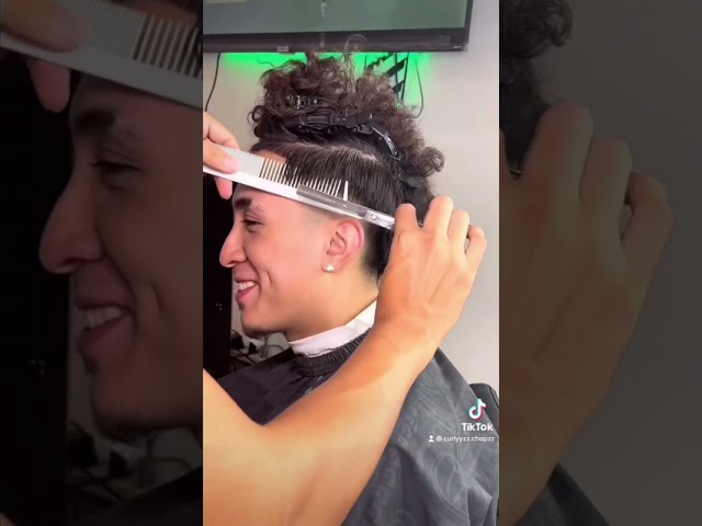 Burst fade tutorial💫❄️ #barber#fade#haircut#lowfade#midfade#blurry#katybarber#houstonbarber#katytx