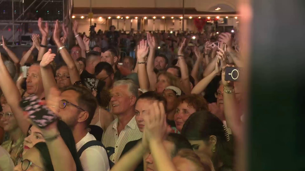 ✨ Live acum din Mamaia! Alexandra Ungureanu, Horia Brenciu & HB Orchestra