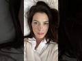How Does Anne Hathaway Looks 25 at 41 Years Old?