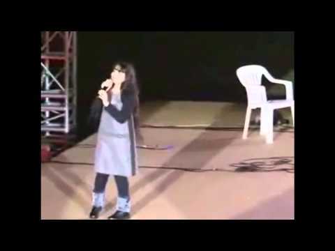 امل قطامي انزل ياقمرفي حفل عمان بدون ايقاع 