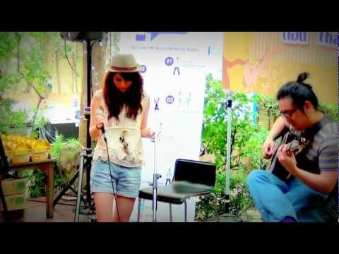 "หมอกหรือควัน" by แป้งโกะ @ To Die For Bar & Restaurant