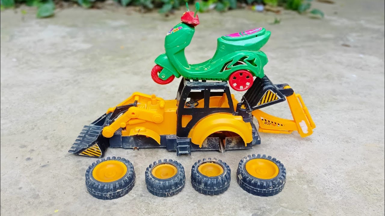 On The Tree Auto Rickshaw Scooter Road Roller Jcb Body Parts Finding on-the-tree-auto-rickshaw-scooter-road-roller-jcb-body-parts-finding