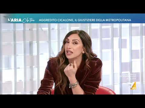 Video Il racconto dello youtuber Cicalone, aggredito da dieci persone: Sono una banda di ...