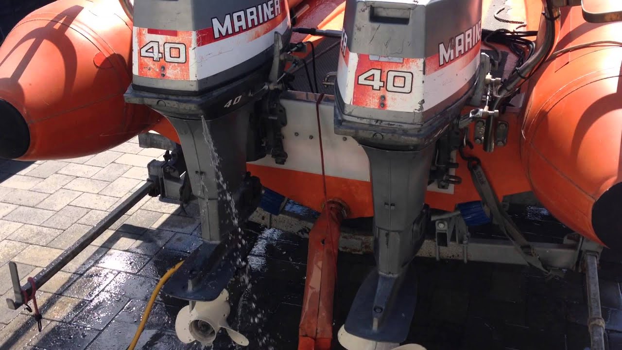 Ribtec 535 Mariner 40M 6E9 port engine running on muffs