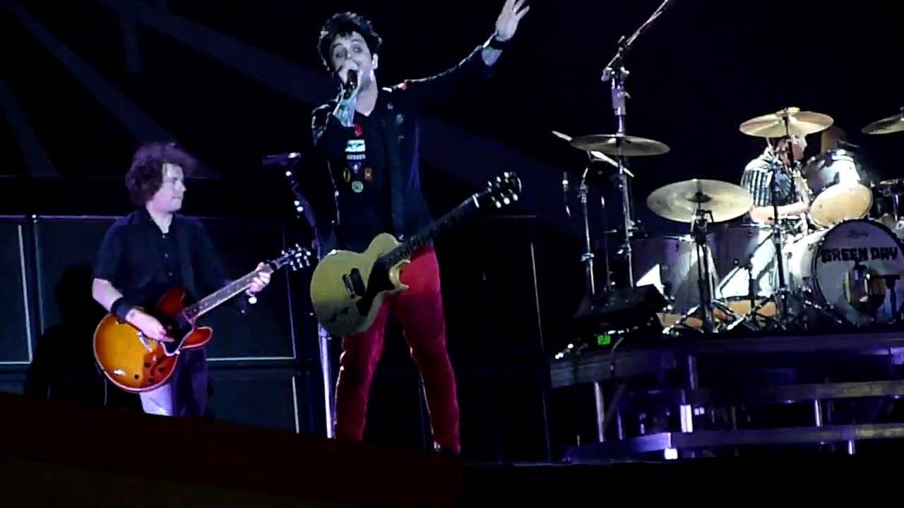 Boulevard Of Broken Dreams Live