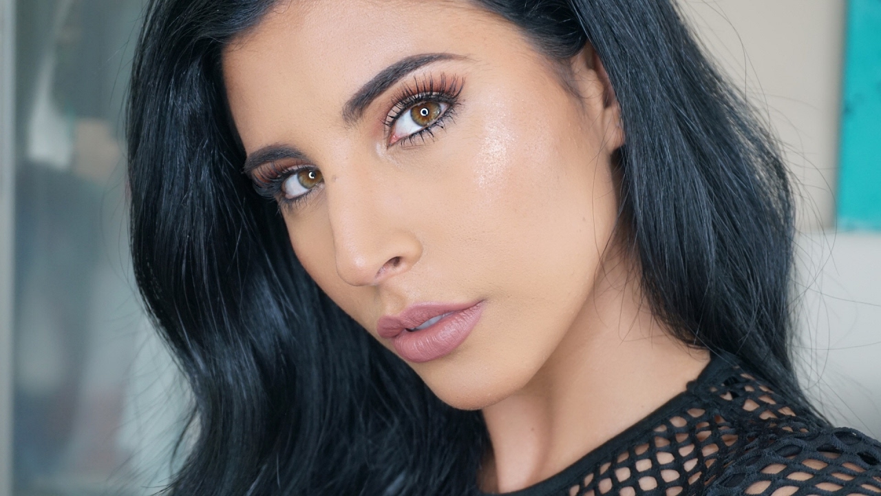 ARREGLATE CONMIGO + Mi KIT de MAQUILLAJE para VIAJAR  | Eva Davis