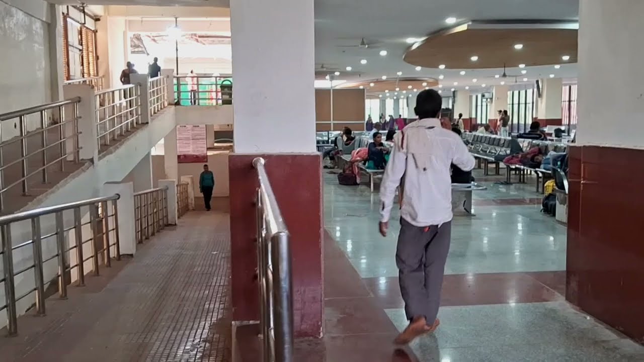 ये है gaya जी  new Railway station की हालत..