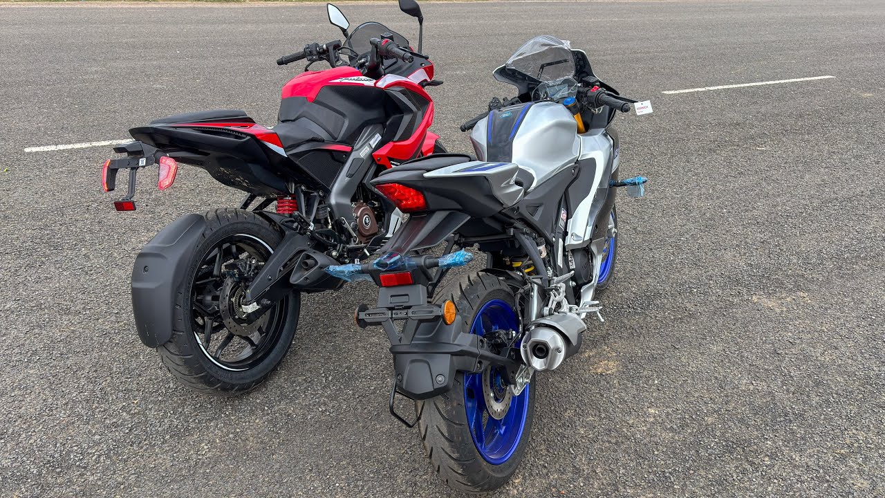 2025 Bajaj Pulsar RS200 Vs Yamaha R15M-Which One To Buy ??| rs 200 new model 2025 vs r15 v4