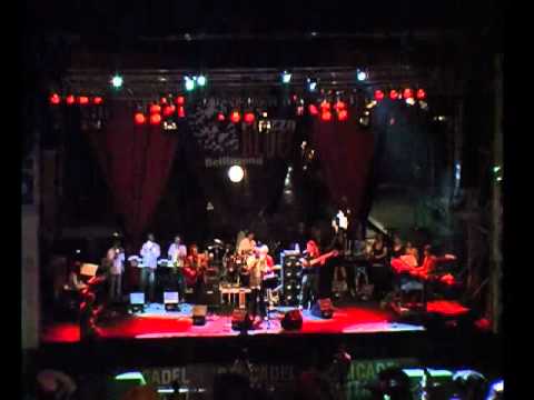 Ronnie Jones and the Cross Fires - Busted (Ray Charles tribute).avi auf YouTube ansehen Ronnie Jones and the Cross Fires - Busted (Ray Charles tribute).avi auf YouTube ansehen
