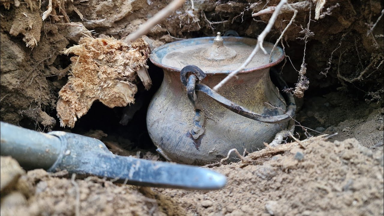 Я открыл сундук с сокровищами, и когда хранитель прикоснулся к сокровищу, он взорвал мой мозг!!!