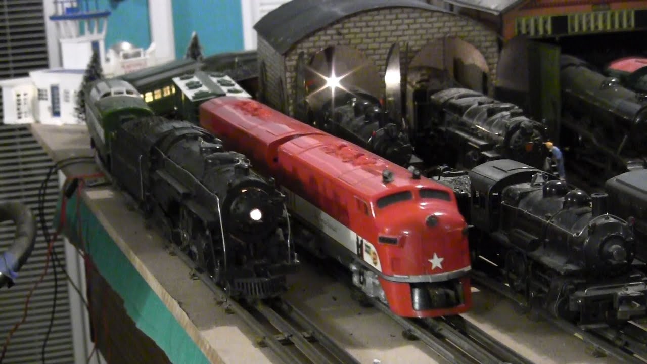 Lionel Trains 1950 773, Hudson, 1940 203, B6 switcher & Texas Special
