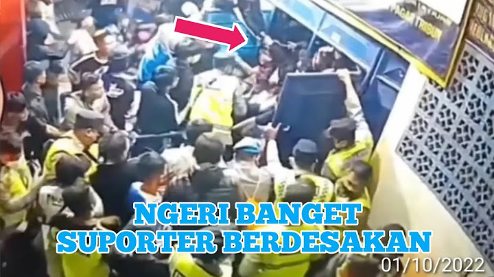 INILAH REKAMAN CCTV YANG MENUNJUKKAN KEJADIAN DIPINTU GERBANG STADION KANJURUHAN