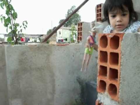 tombo na escada - YouTube