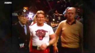 WWE Raw 16/11/2009 -- Rowdy Roddy Piper Raw Experience