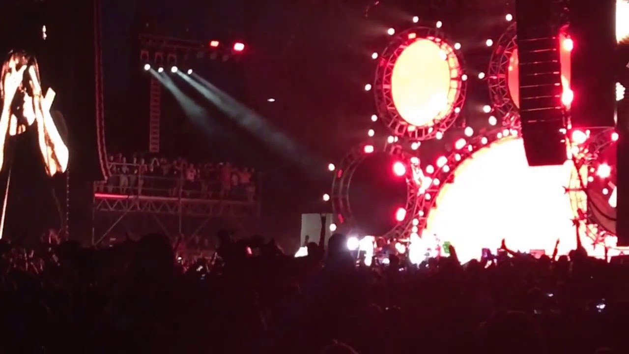 Dani California Red Hot Chili Peppers Live Rock on the Range ROTR 5