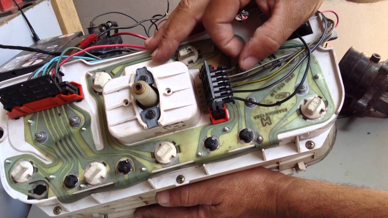 Mendonça - elétrica do ESCORT. 11/ cores e funções dos fios do painel.