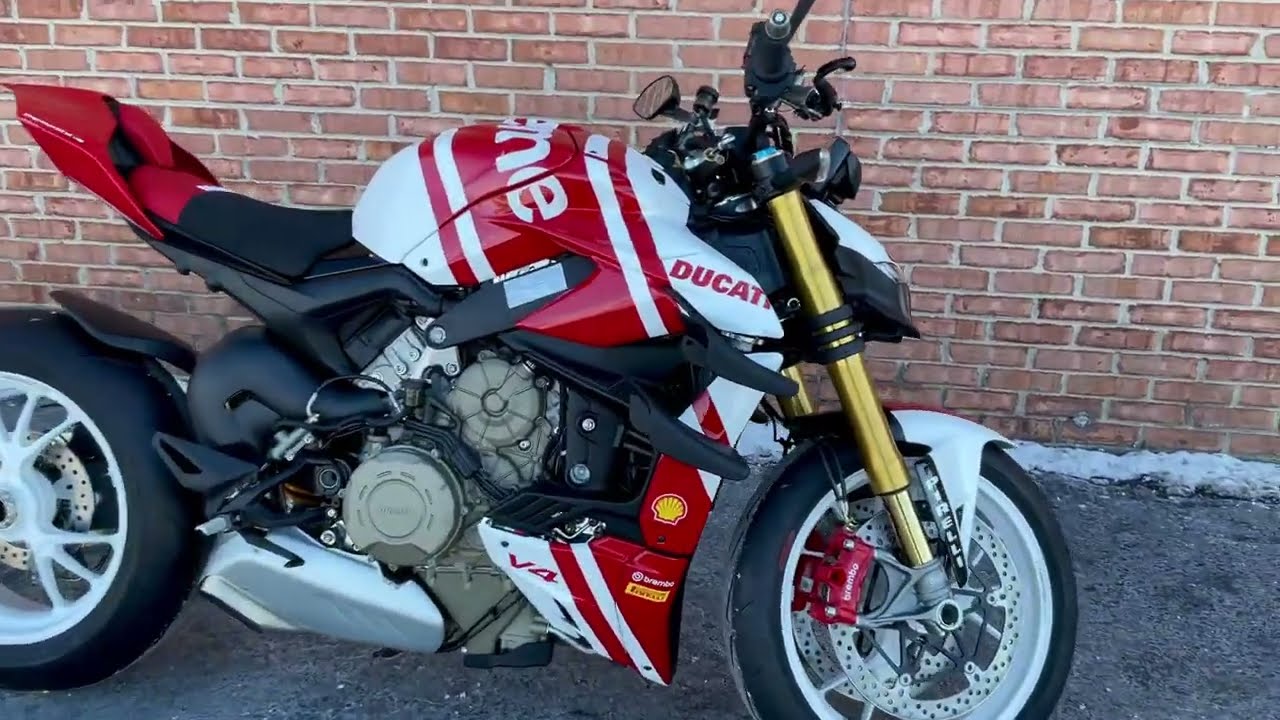 Ducati Streetfighter V4 Supreme walkaround - YouTube