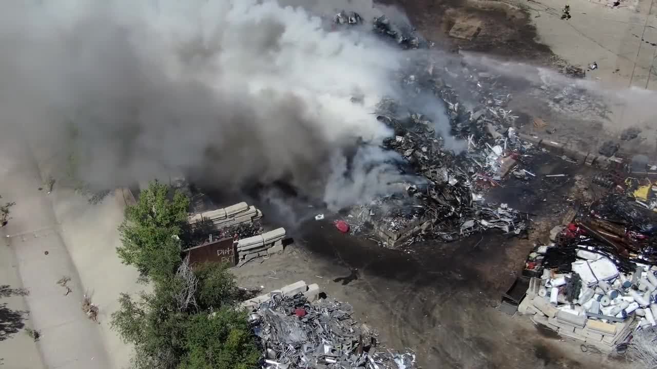 Footage of the scrapyard fire yesterday - YouTube