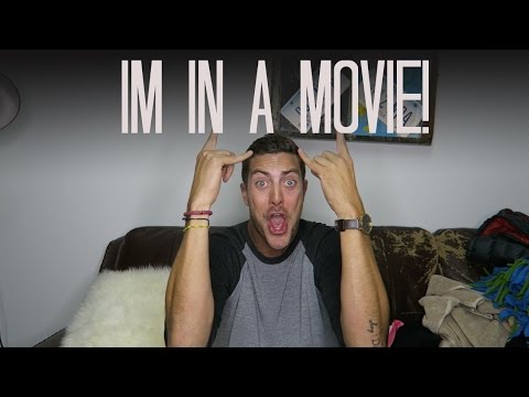 I'M IN A MOVIE!