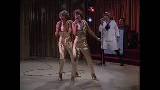 Laverne & Shirley with Lenny and the Squigtones - "Rock & Roll Is Here to Stay" - L&S S5E12 (1979)