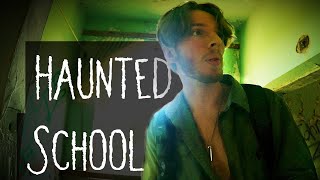 HAUNTED & FALLING APART (Old Linden School) | Abandoned Places - Ep. 5 [🇺🇸]