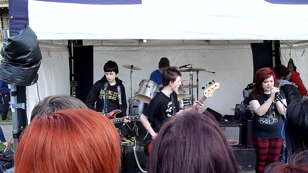 two shades of green live at halifax