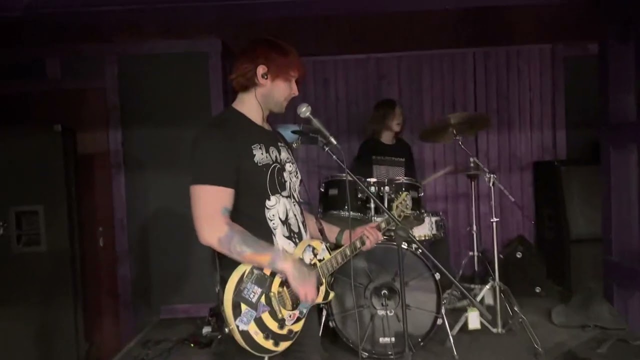 На репетиции с группой iziHate: взгляд изнутри