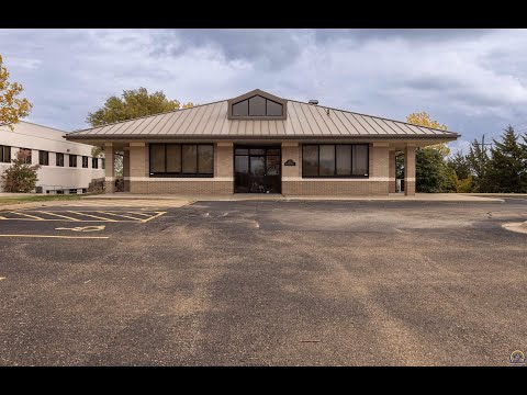 1220 SW Executive DR, Topeka, KS home video tour