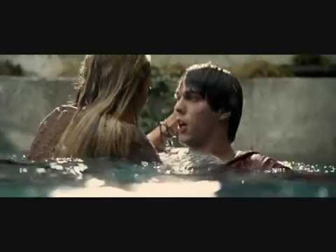 Warm Bodies - R & Julie - Give Me a Reason (Learn to Love Again) - YouTube