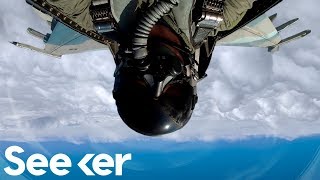 How Planes Are Engineered to Fly Upside-Down How Planes Are Engineered to Fly Upside-Down