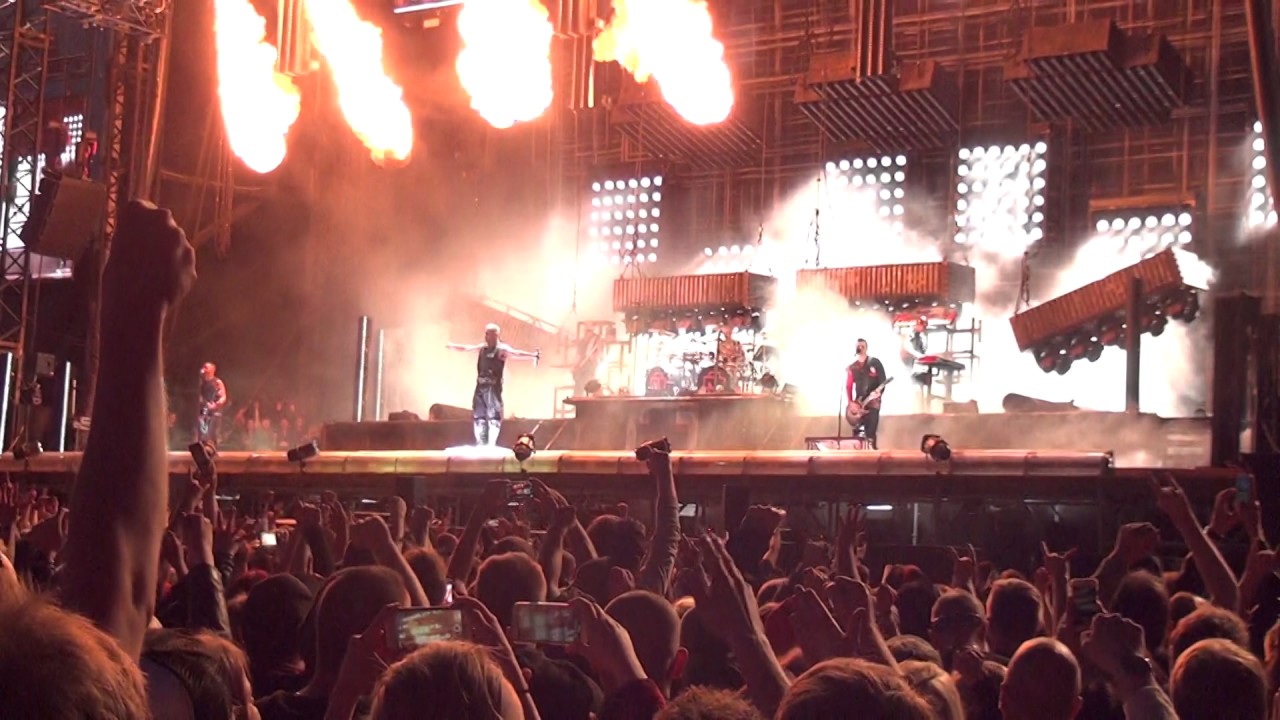 RAMMSTEIN - Du Hast (live) @Vantaa, Rockfest 2017 - YouTube