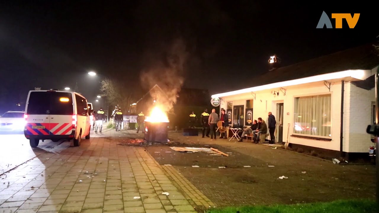 Politie is klaar voor Oud en Nieuw in Veen YouTube