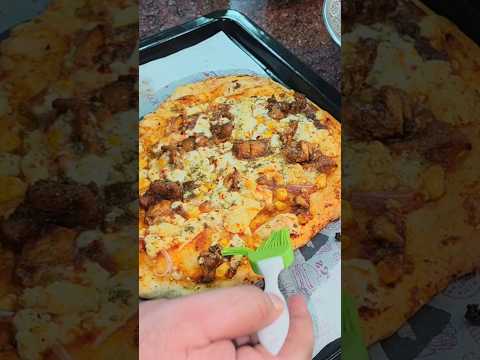 Bahar ka Pizza khana chodo!❌ Ghar pe banao sabse best Chicken Pizza!#shorts #ytshorts #pizza #recipe