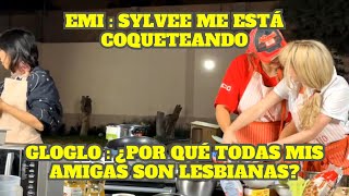 Sylvee Le Coquetea A Emikukis En Competencia De Cocina