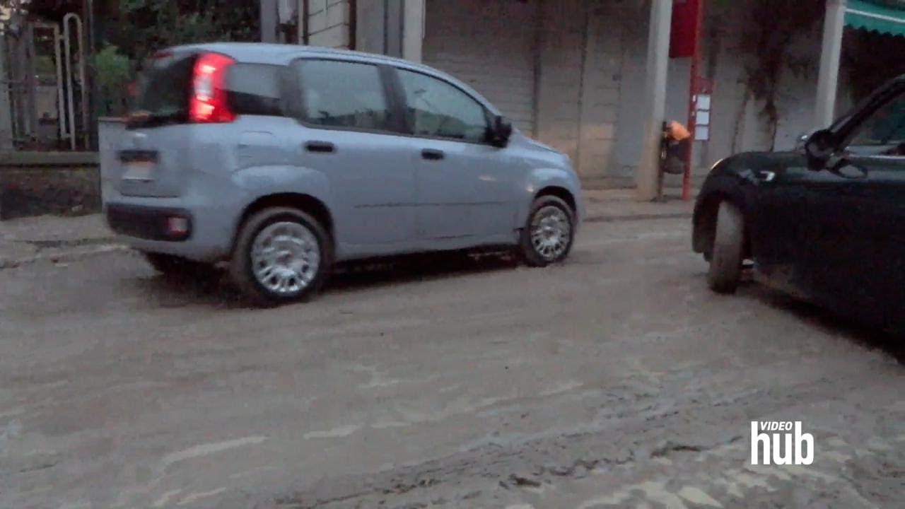 Alluvione a Bologna, i cittadini: "Le auto si spostavano da sole in mezzo alla strada"