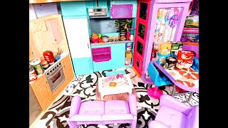 New 2022 Barbie Vacation House decor