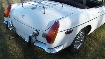 Walk around video of running 1970 MGB