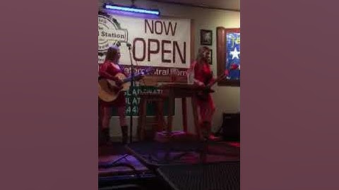 Hanah & Hailee sing "YELL"