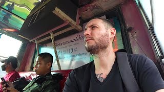 $3 Chiang Rai To Laos Border Crossing Bus ? How To Do A Visa Run 🇹🇭 🇱🇦