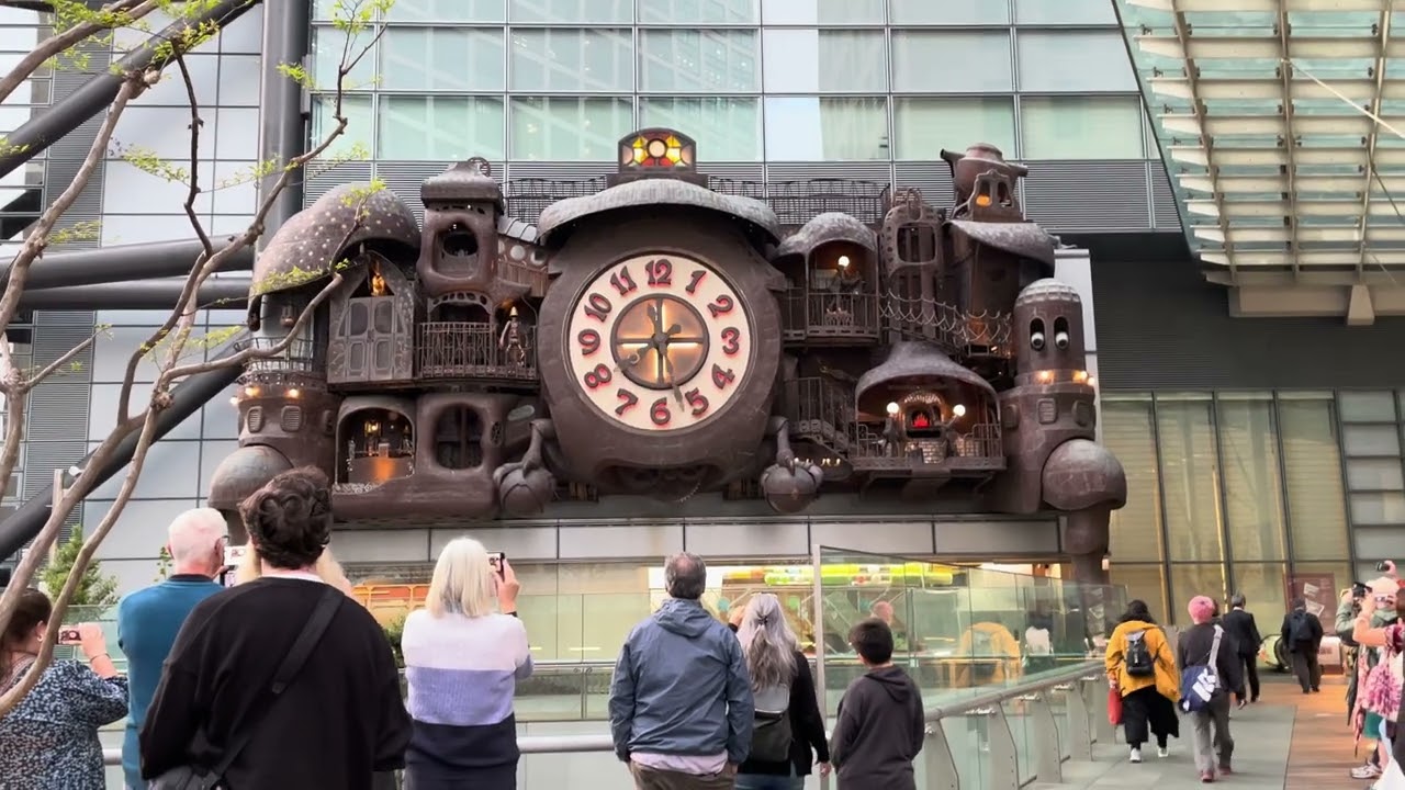 FULL SHOW of The Giant Studio Ghibli Clock designed by Hayao Miyazaki  -- NI-TELE REALLY BIG Clock