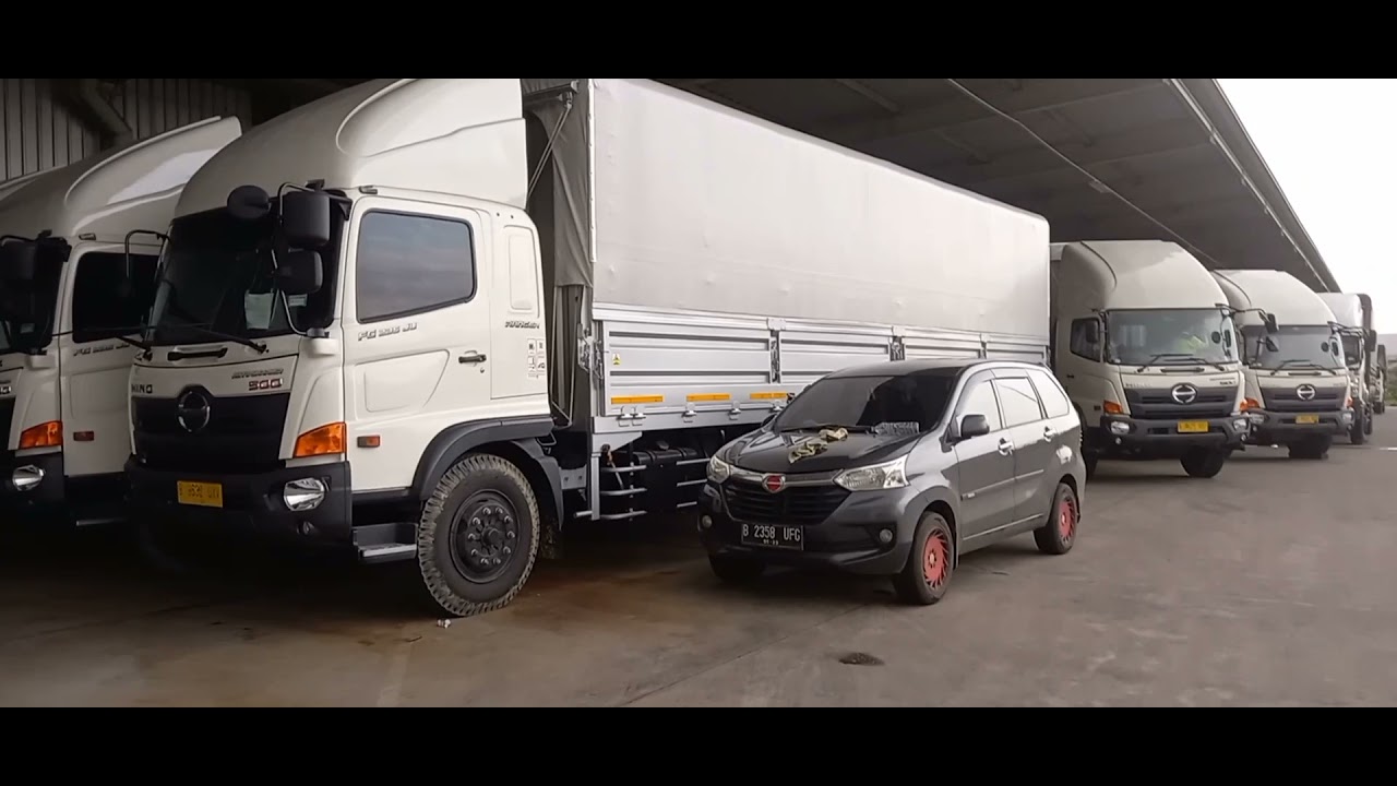 HINO FG 235 JU WING BOX