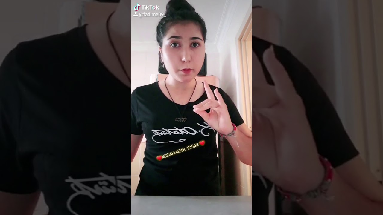 Ezan Dinmez Diyen Bayrak Inmez Diyen Birileri Var