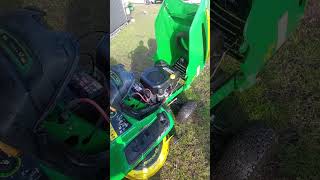 #johndeere #lt160 #automatic #garage #bensin #4stroke #lawn #lawnmower #grandpa