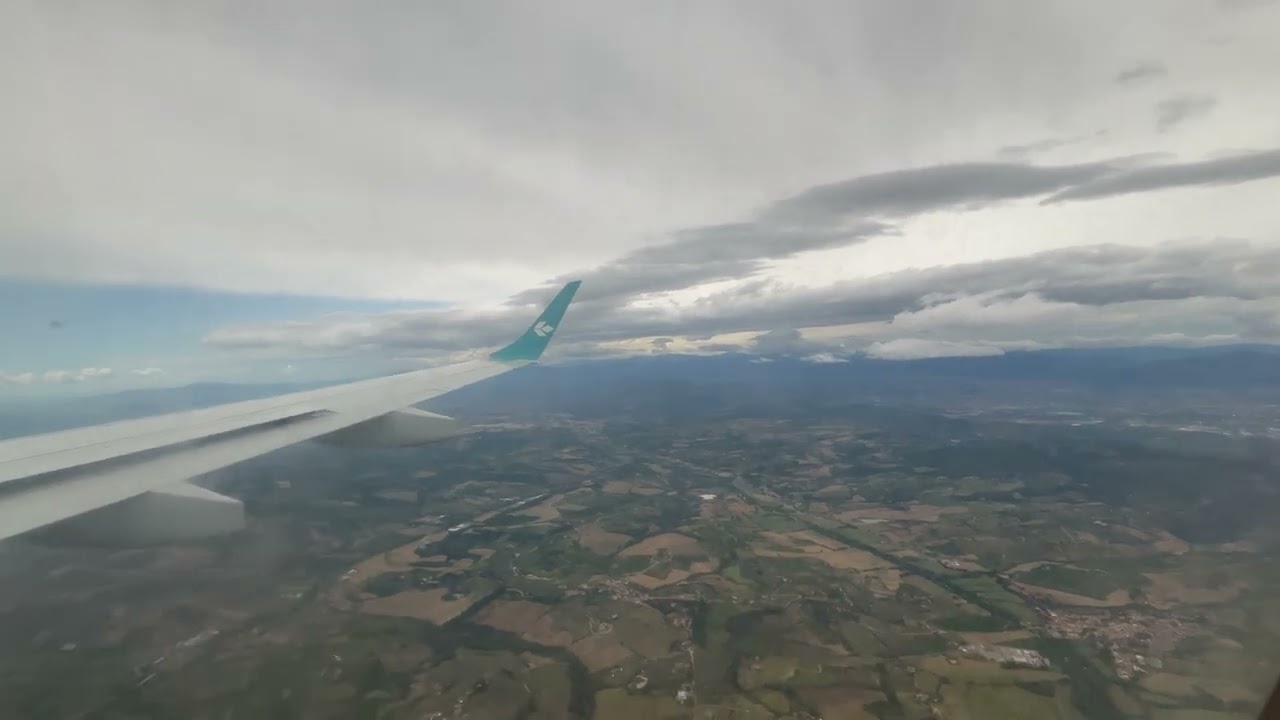 Air Dolomiti E195LR Takeoff and Landing (EDDM-LIRQ)